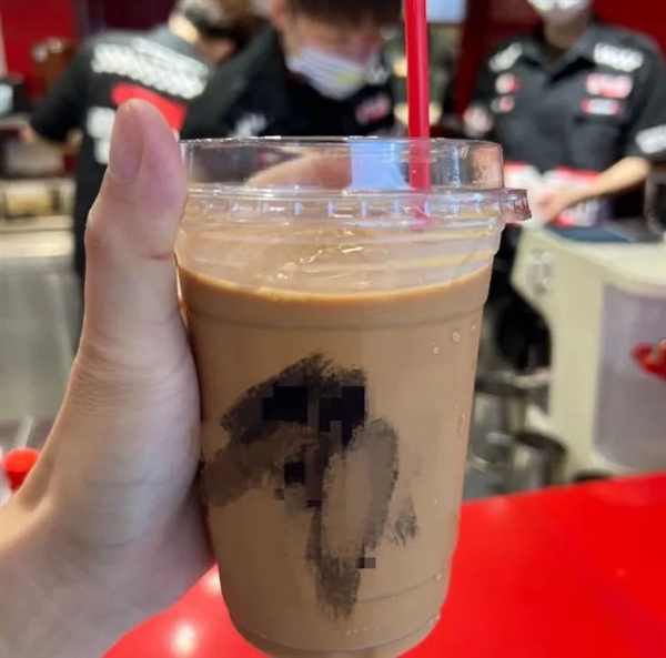 你喜欢喝奶茶吗？除了上瘾还会让你抑郁、焦虑！要少喝