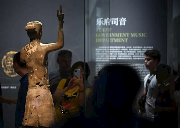 千古一帝的地下王国：秦始皇帝陵考古发现首次集中亮相
