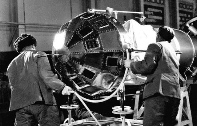 1970年，中国创造出第一颗人造卫星东方红，它当时是用来干嘛的？