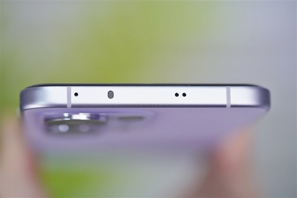 中国人自己的超美小OPhone：OPPO Reno13 Pro详细测评