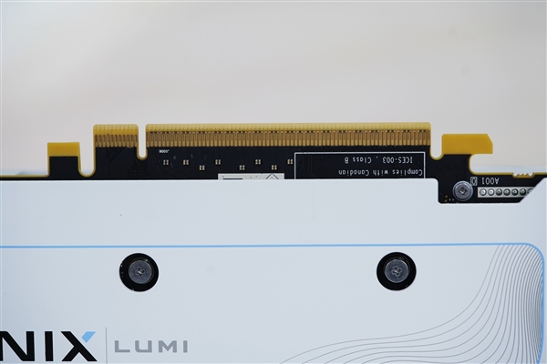 纯白双风扇!傲世追日Intel锐炫B580 OC显卡图赏