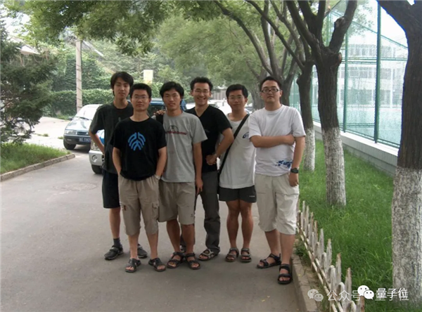 北大数学家独作论文登数学顶刊！统一算术与几何Bogomolov猜想