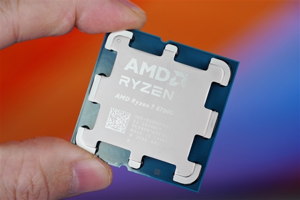 AMD锐龙9000G APU果然没让我们失望！真的有Strix Point高端版本