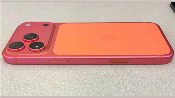 机主用湿巾把橙色iPhone 17 Pro Max擦掉色：网友不相信是真的