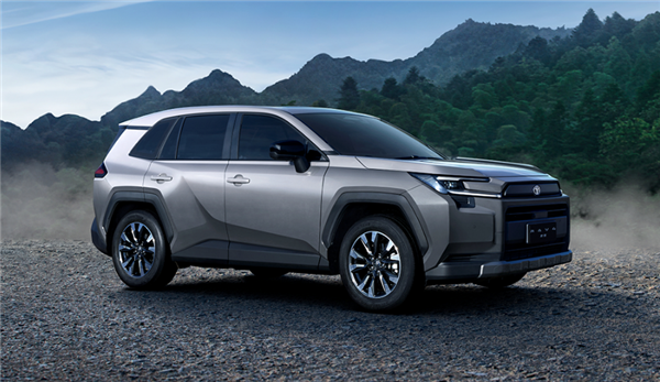 中国市场专属座舱 全新一汽丰田RAV4荣放上市：16.98万起