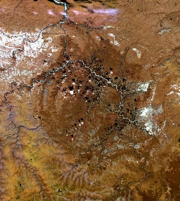 3500万年前的一次小行星撞击地球 造就最大钻石矿床 但为何没人去开采
