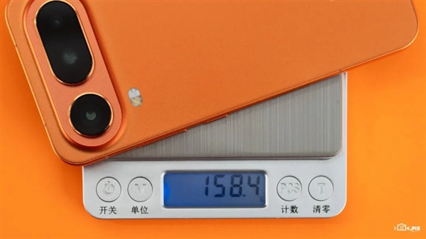 代表安卓出战 荣耀抢了iPhone Air的风头