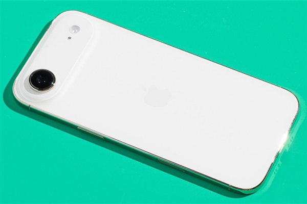 华强北给iPhone Air装上实体SIM卡槽：史无前例