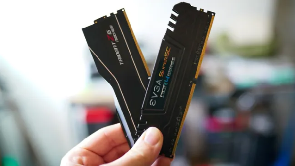 DDR4拖后腿了！英特尔平台DDR4/DDR5性能实测：最大差25.3%