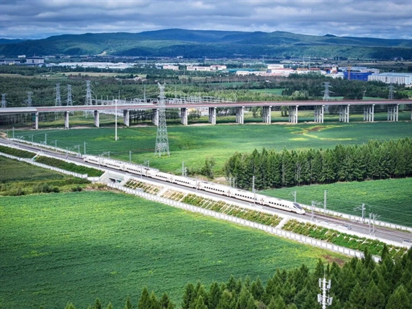 我国最北高铁线路！哈伊高铁今日正式通车：穿越冻土区