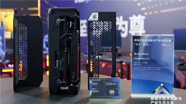 显卡不插主板了！铭瑄Z890 ITX主板用MCIO接口外接显卡