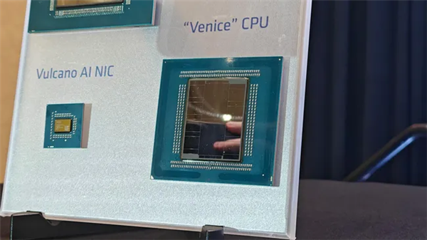单颗售价10万元！AMD旗舰256核CPU定价曝光